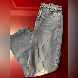 Hollister mom Jean